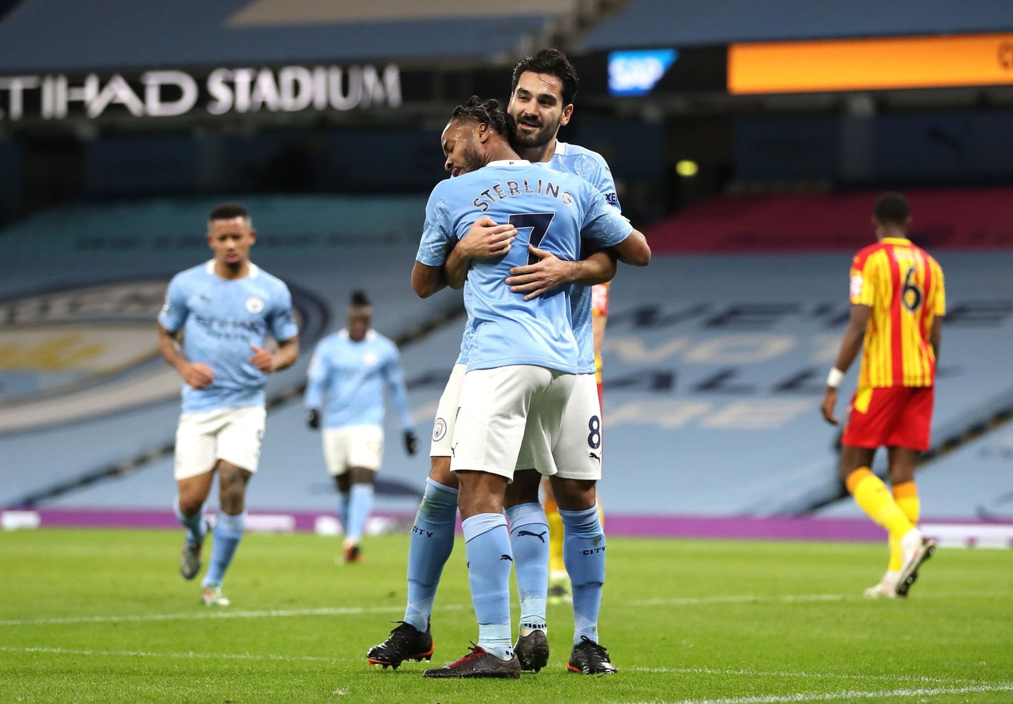 成功地增强 成功地增强